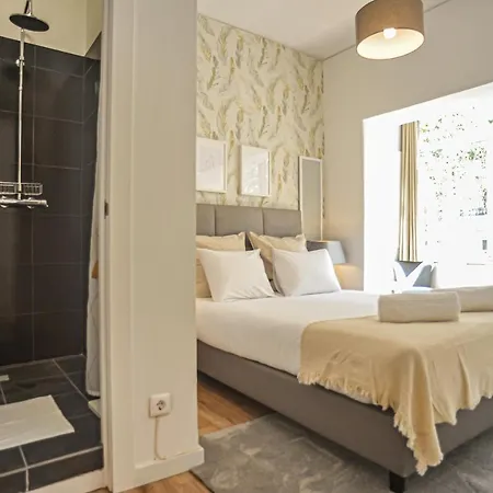 Guest house Marques De Pombal - 8 Bedroom *