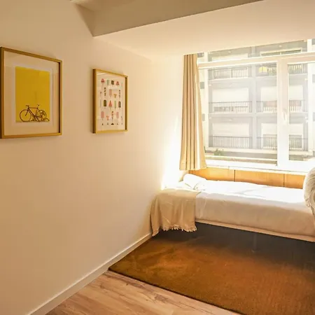 Marques De Pombal - 8 Bedroom Guest house Lisbon