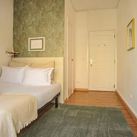 Гостьовий будинок Marques De Pombal - 8 Bedroom Лісабон