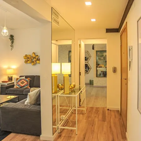 Гостьовий будинок Marques De Pombal - 8 Bedroom Лісабон