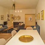 Marques De Pombal - 8 Bedroom Vendégház *