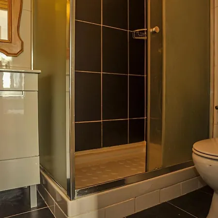 招待所 Marques De Pombal - 8 Bedroom