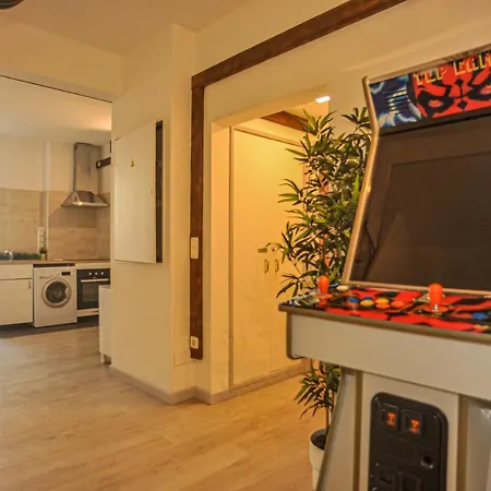 招待所 Marques De Pombal - 8 Bedroom *