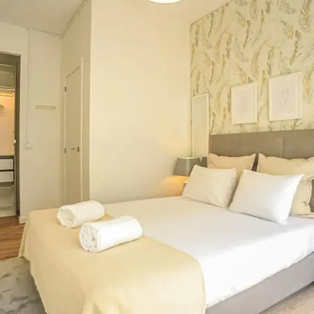 招待所 Marques De Pombal - 8 Bedroom *